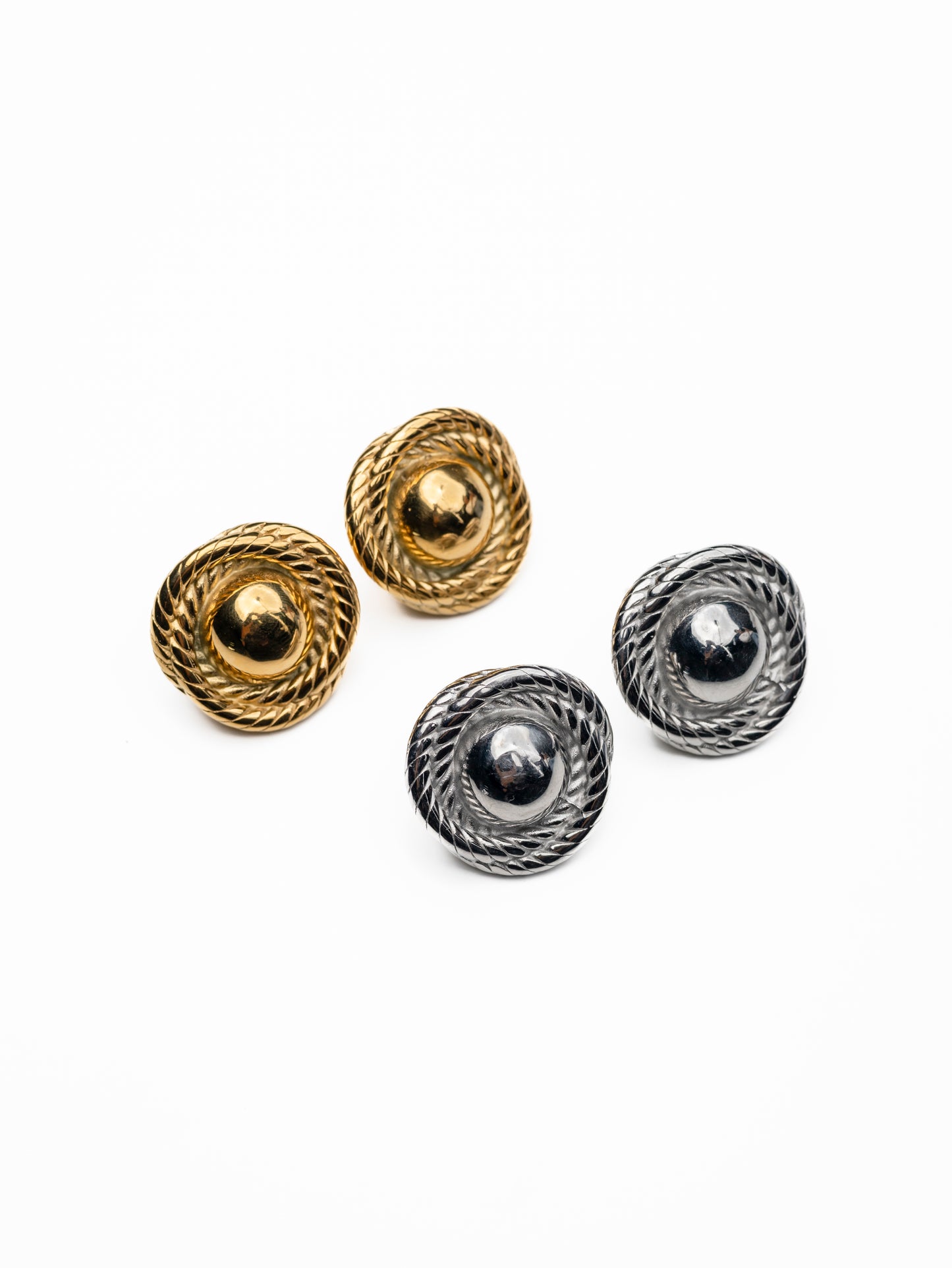 PUNTA SAL STUDS